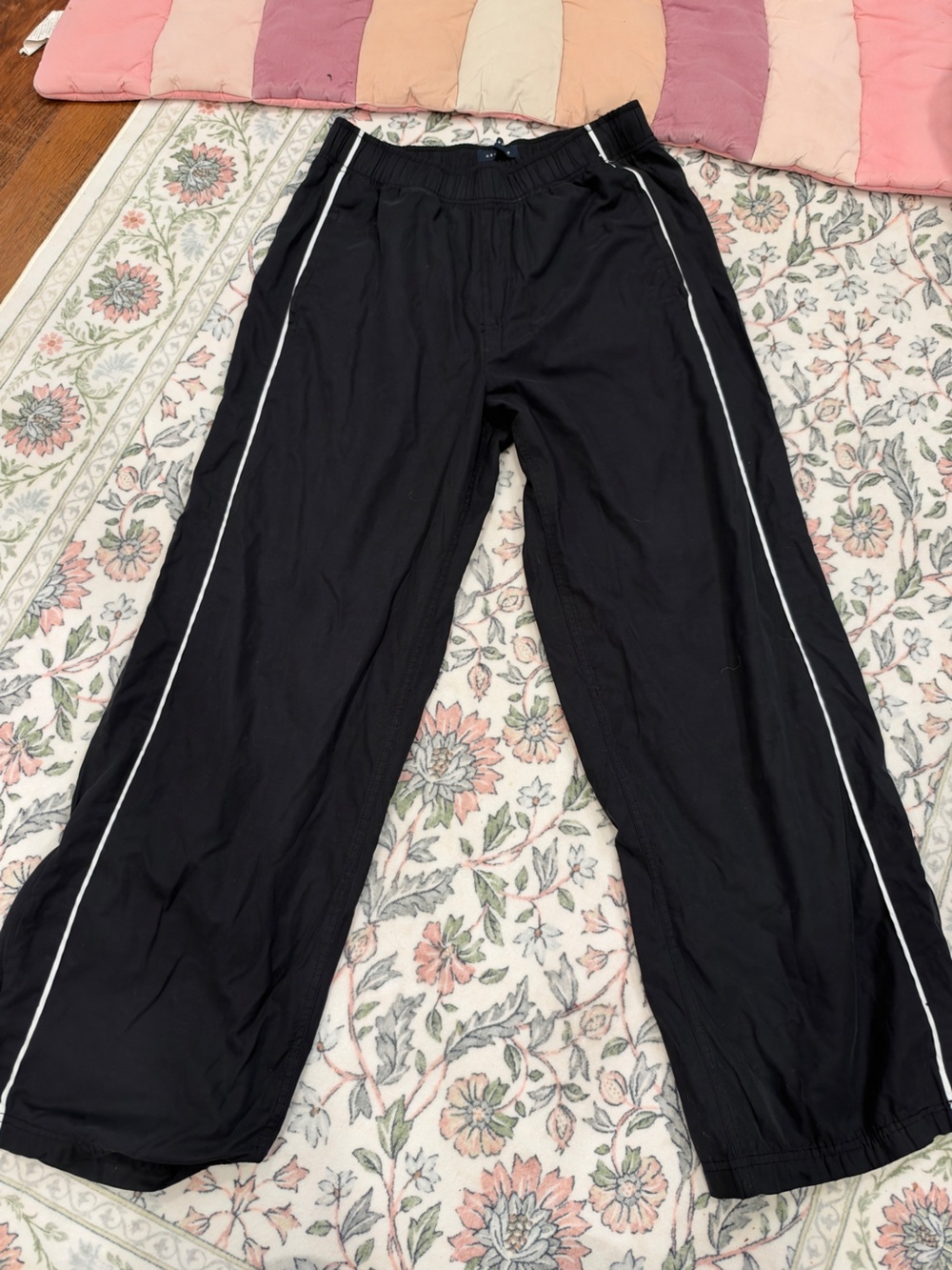 Aéropostale Black Wide Leg Track Pants with White Piping Trim - Size M